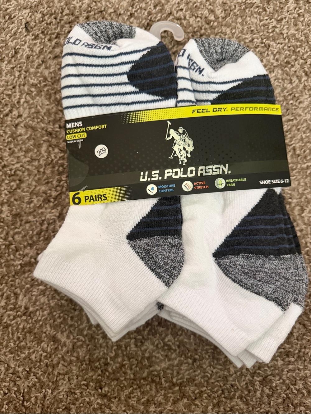 U.S. Polo Assn. Men’s Low-Cut Athletic Socks - White & Navy (6 Pack)